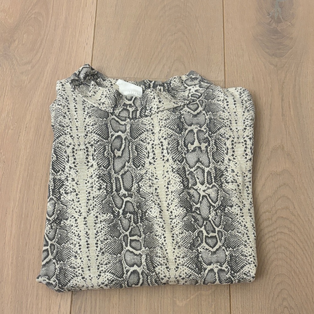 Zara Kids Snake Print Shirt in Black and Cream